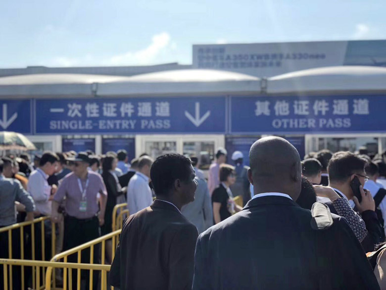 珠海航展安检能不能带水和吃的,都限制哪些物品带入场内呢?